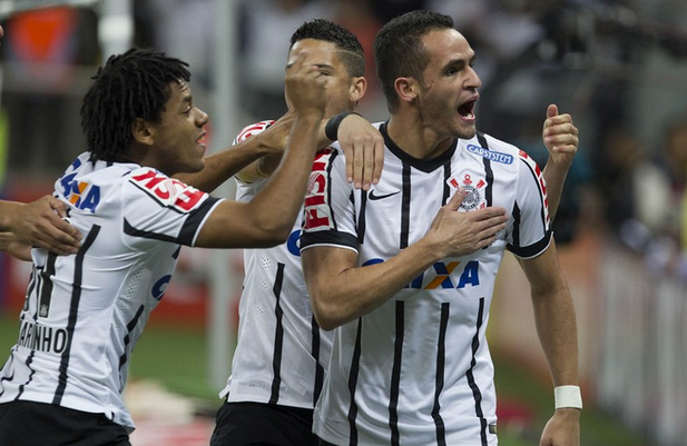  阿森纳联赛不败金身延续至X场  