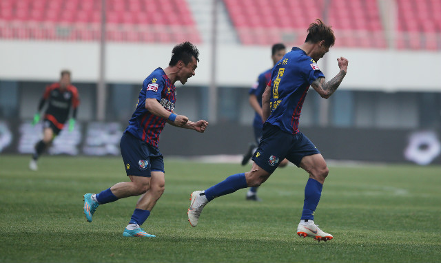  罗马老将传射建功帮助球队逆转取胜局