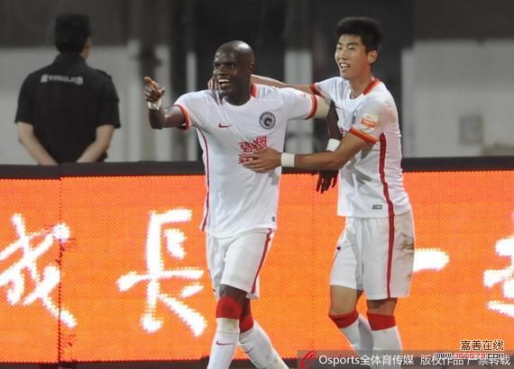  水晶宫边锋梅开二度助球队脱离降级区